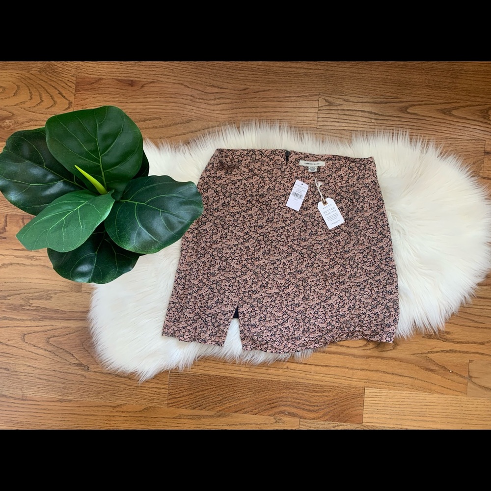 American eagle mini skirt